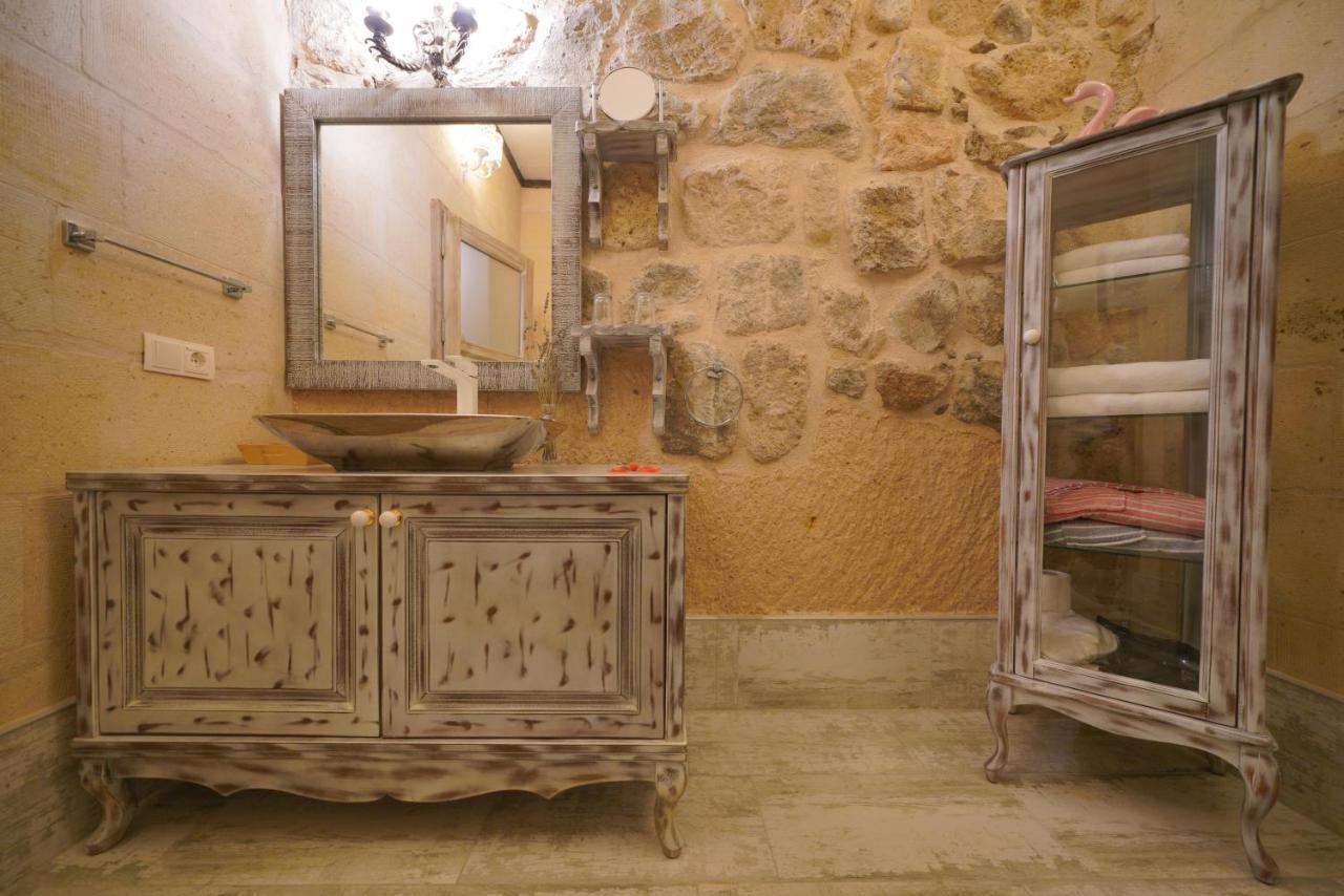 Karlik Cave Suite Cappadocia Üchisar Exteriér fotografie