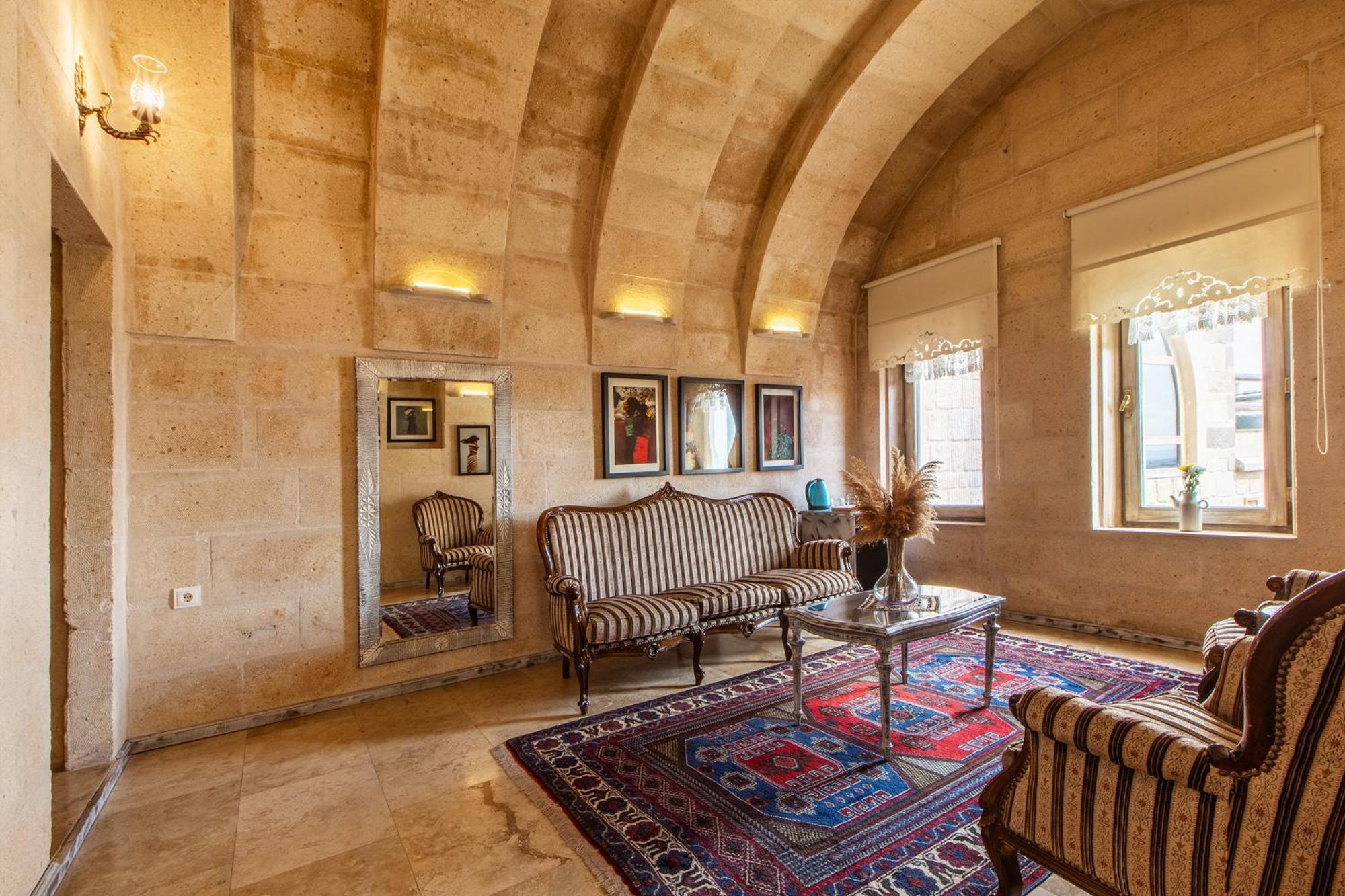 Karlik Cave Suite Cappadocia Üchisar Exteriér fotografie