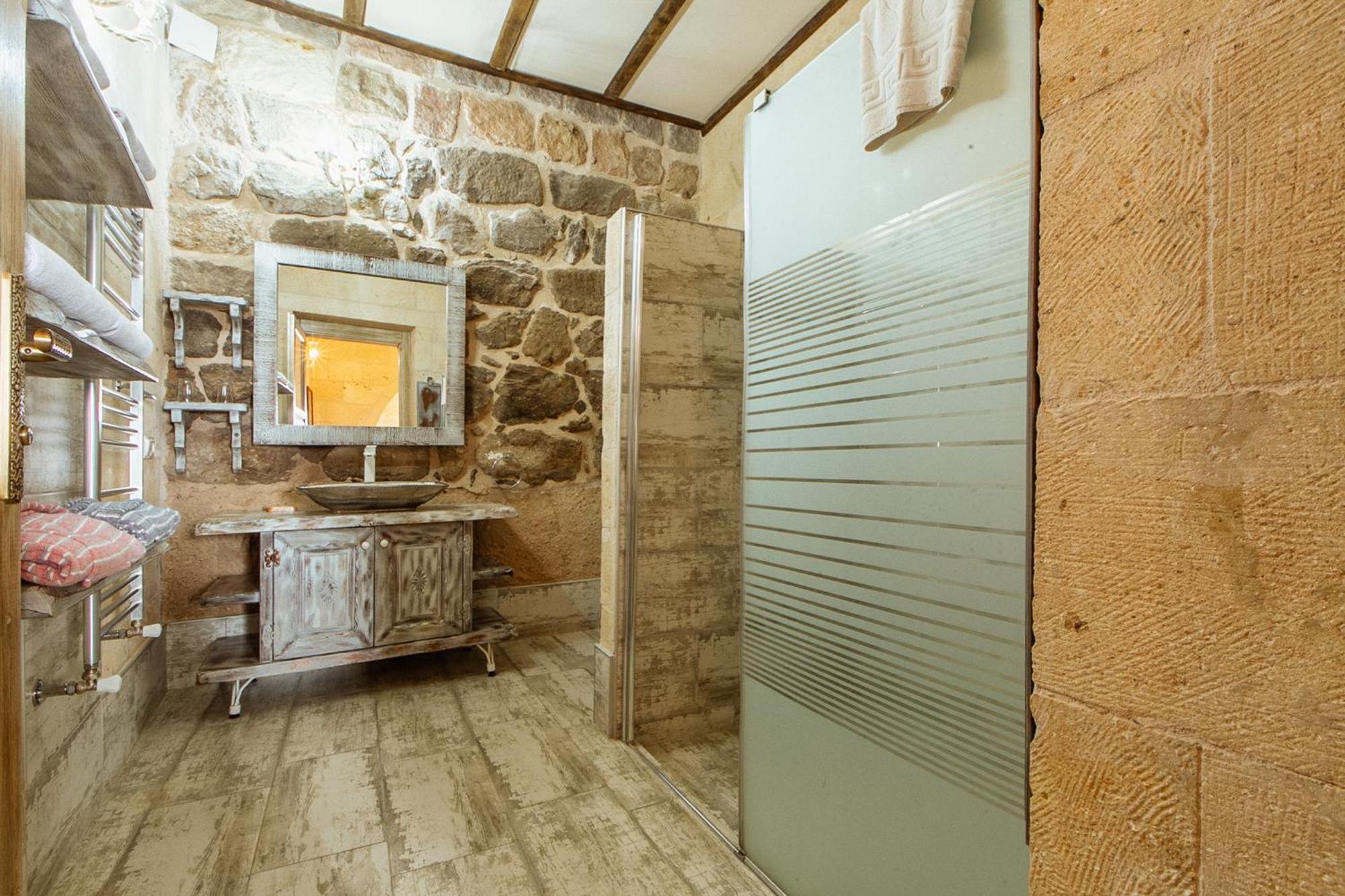 Karlik Cave Suite Cappadocia Üchisar Exteriér fotografie