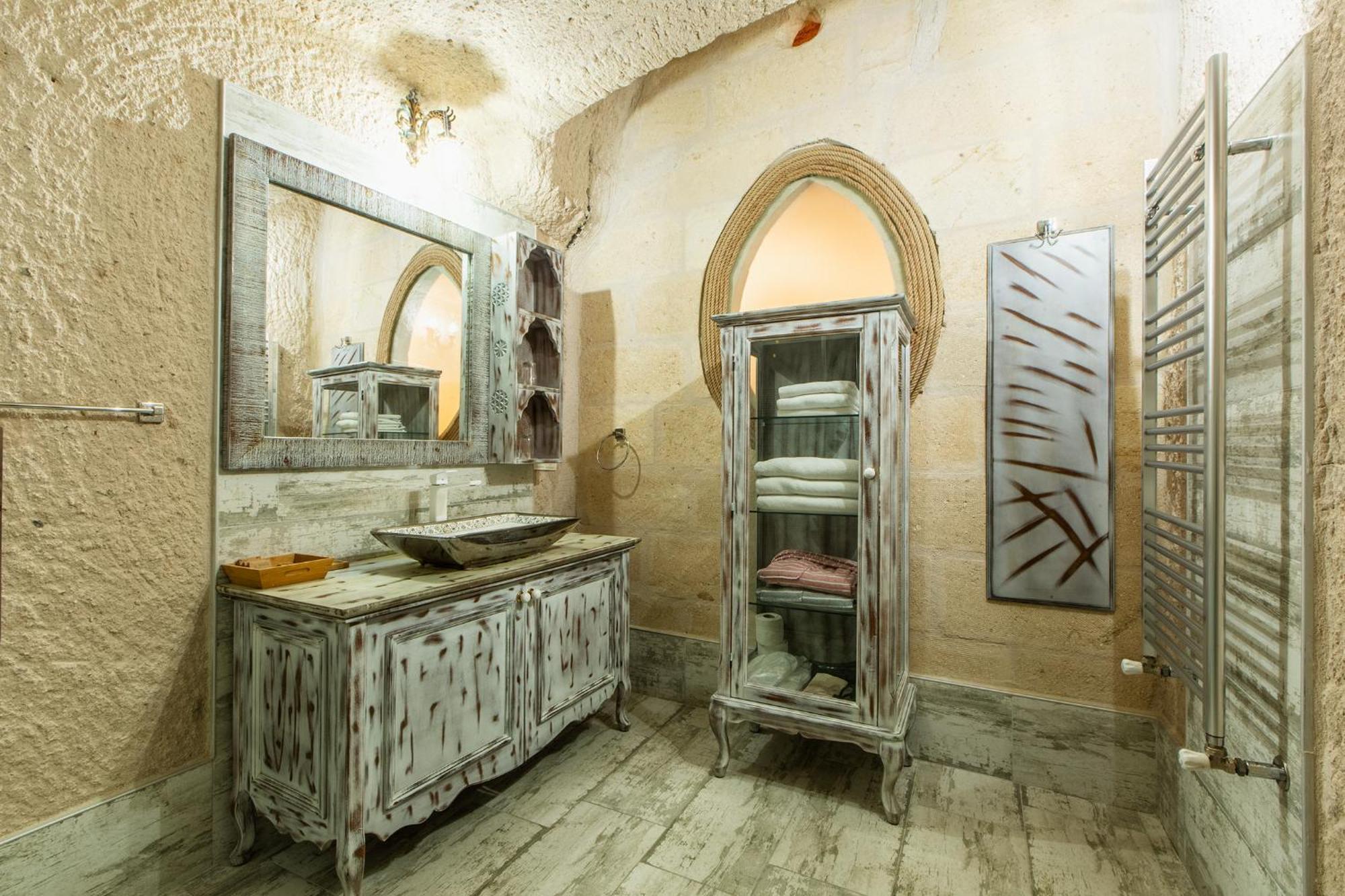 Karlik Cave Suite Cappadocia Üchisar Exteriér fotografie