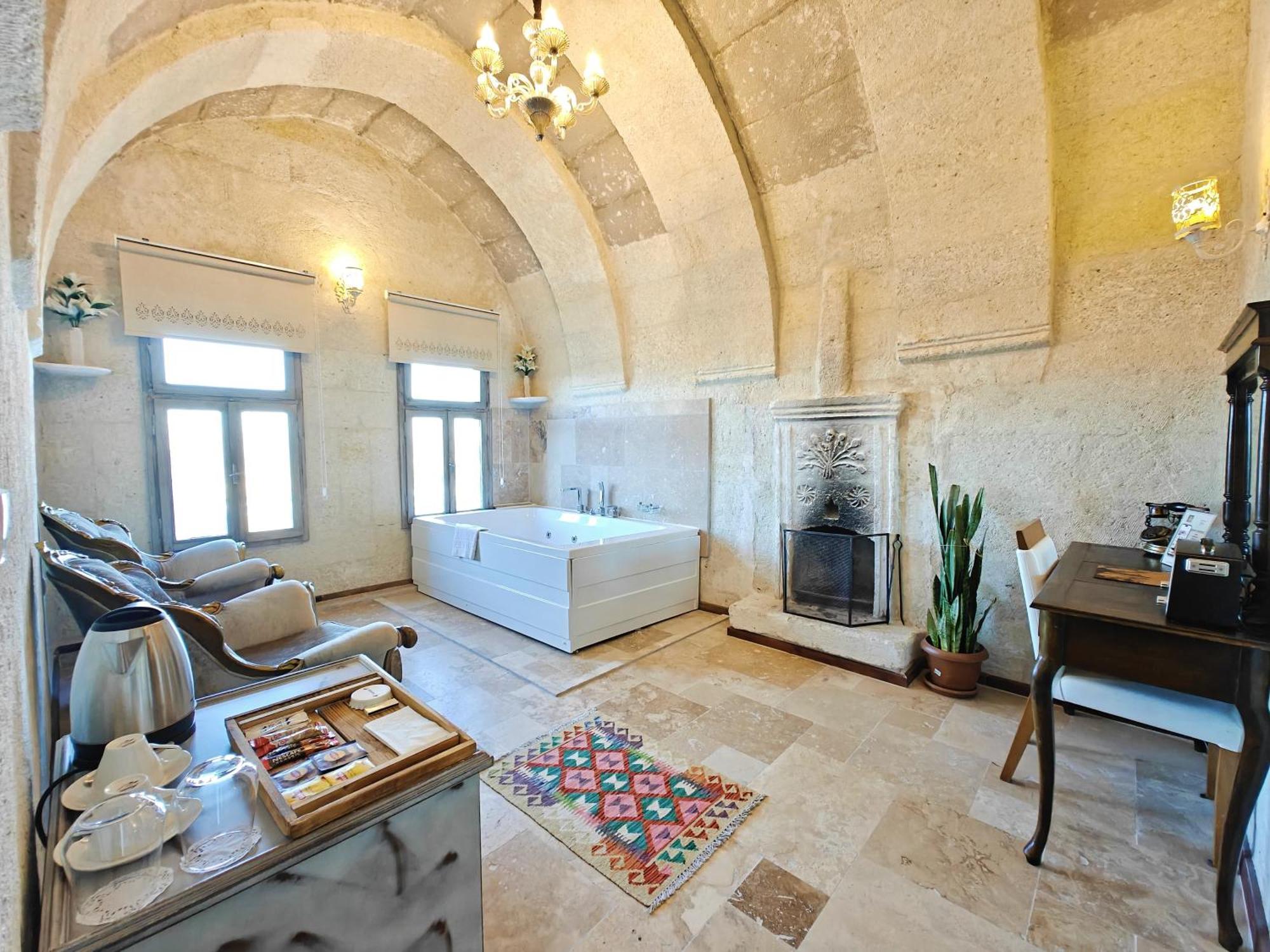 Karlik Cave Suite Cappadocia Üchisar Exteriér fotografie
