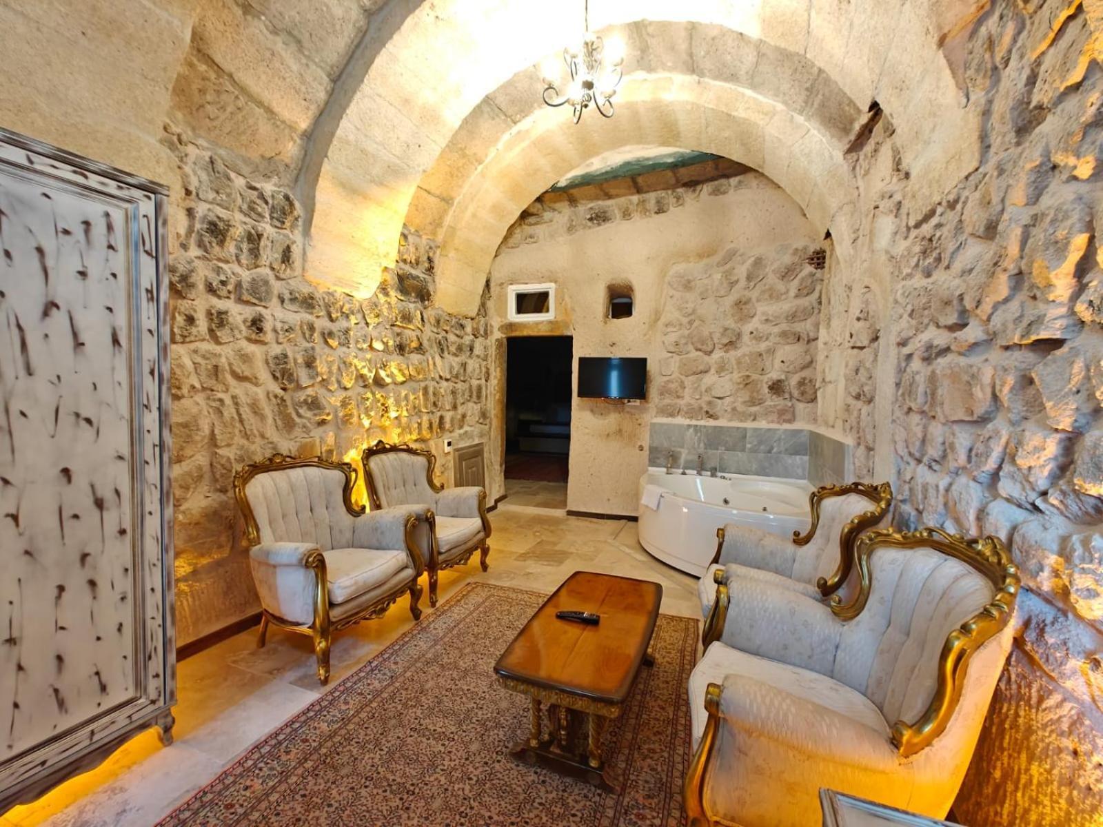 Karlik Cave Suite Cappadocia Üchisar Exteriér fotografie