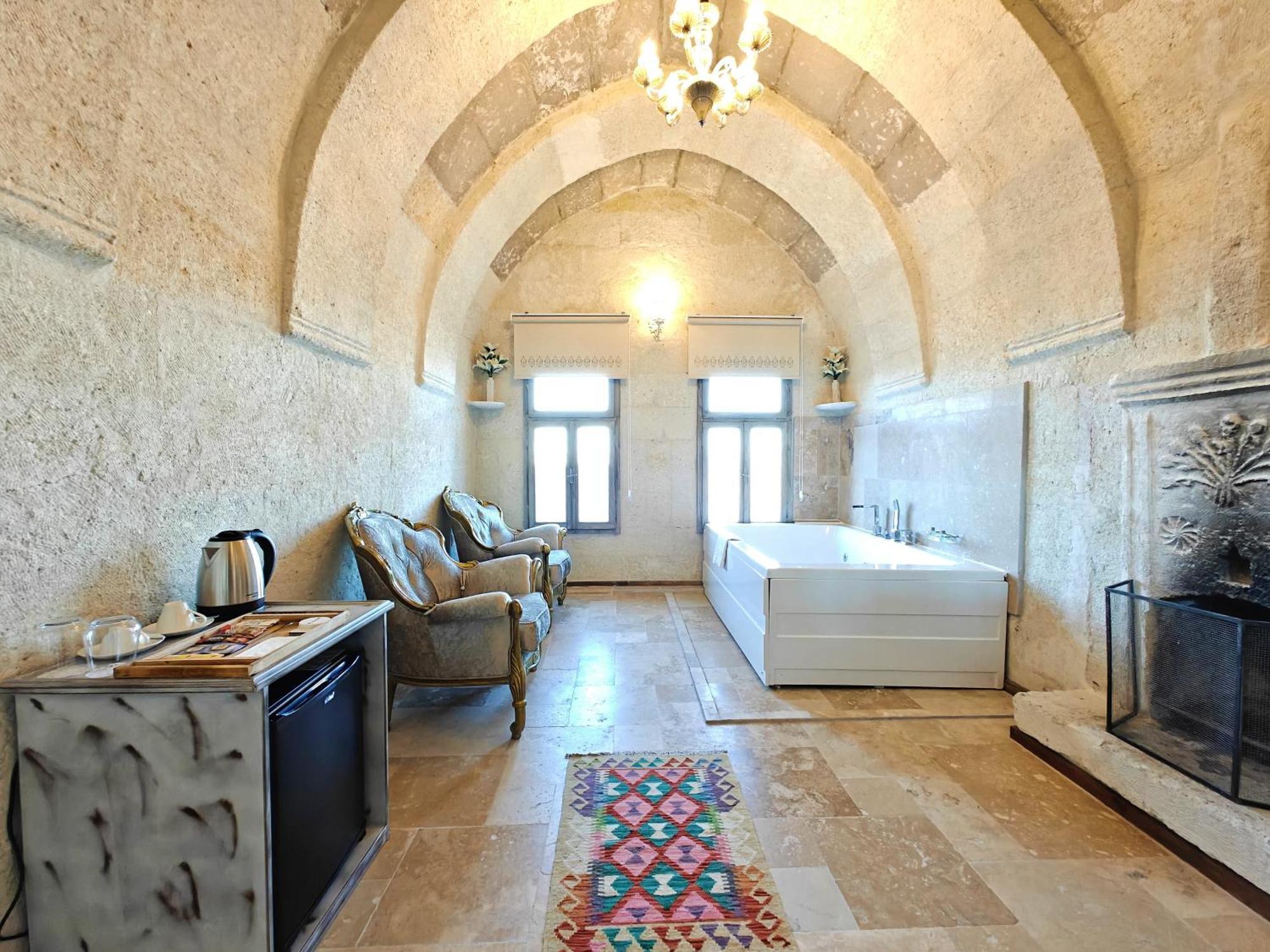 Karlik Cave Suite Cappadocia Üchisar Exteriér fotografie
